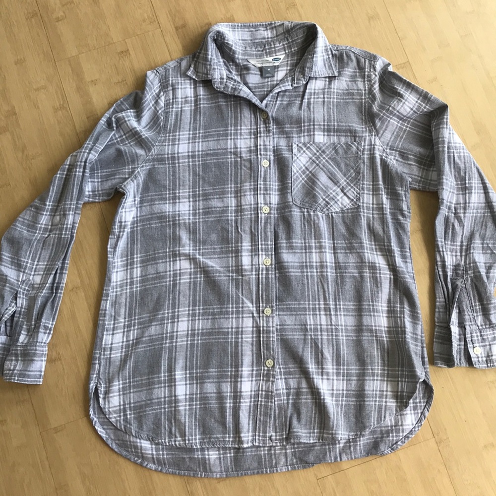 Plaid light grey flannel shirt.  DISCOUNTED SHIPPING!!!!